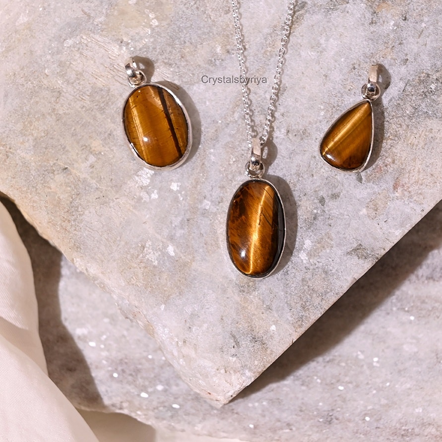 TIGER\S EYE SILVER PENDANT - alternate view